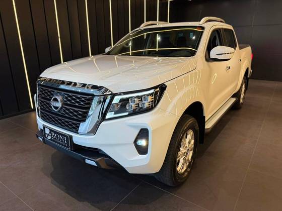 NISSAN FRONTIER 2.3 16V TURBO DIESEL XE CD 4X4 AUTOMÁTICO